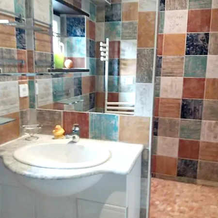 Maison De 3 Chambres Avec Terrasse Amenagee Et Wifi A Vakantiehuis *
