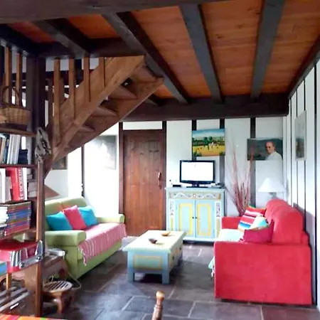 Maison De 3 Chambres Avec Terrasse Amenagee Et Wifi A Vakantiehuis *